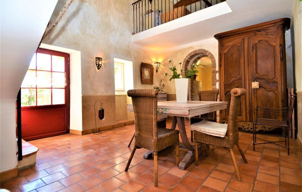 Mas Des Magnarelles / Uzes / Cevennes Villa Mejannes-les-Ales Екстериор снимка