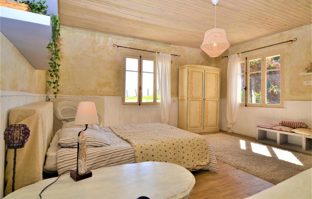 Mas Des Magnarelles / Uzes / Cevennes Villa Mejannes-les-Ales Екстериор снимка